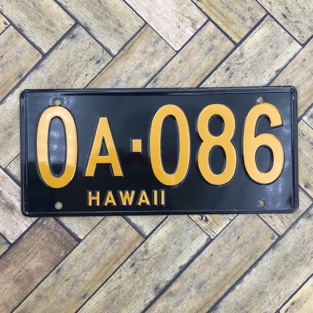 Vintage Hawaii State License Plate Bicycle Metal Mini